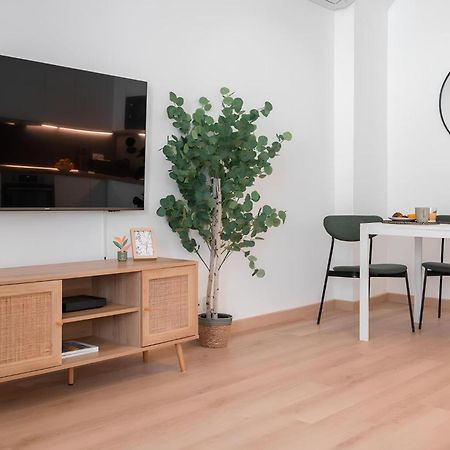 Cozy Appartement Plein Centre, Proche Gare/Plage Menton Buitenkant foto